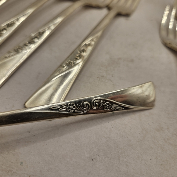 Revelation Silverplate Flatware 61 Piece Set IS Service For 8 Used Condition.  - Picture 8 of 15